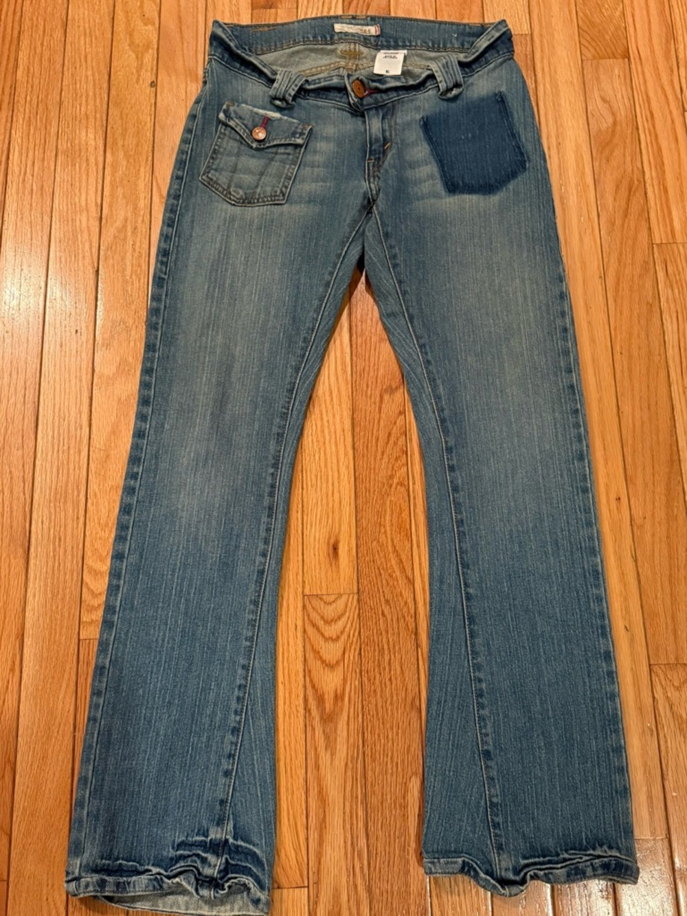 VTG Classic Low Rise Flare Blue Women's Straight-Leg Jeans Levi’s 504